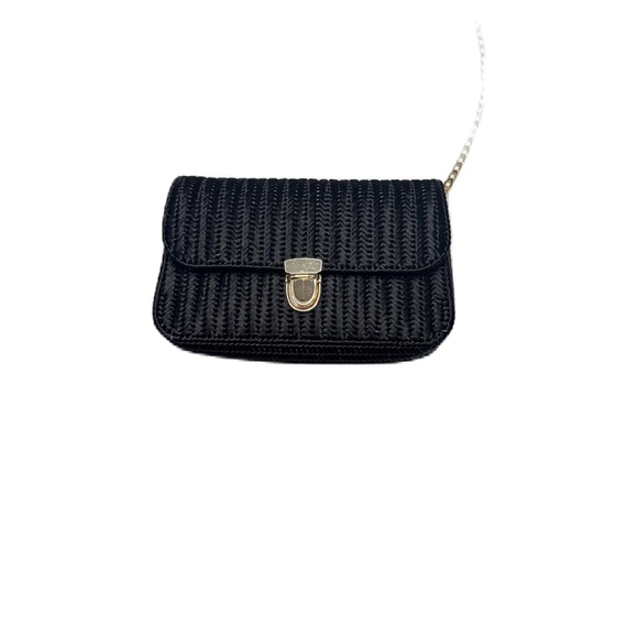 Elegant Black Woven Clutch - Picture 1 of 5